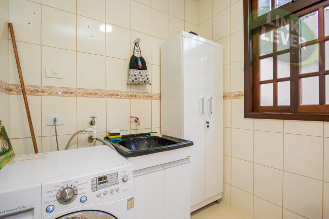 Imagem Casa de Condomínio com 3 Quartos à Venda, 200 m² em Santa Cândida - Curitiba