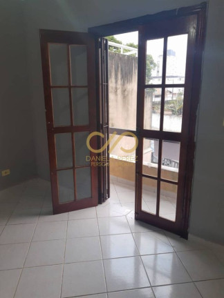 Sobrado com 2 Quartos à Venda, 63 m² em Caiçara - Praia Grande