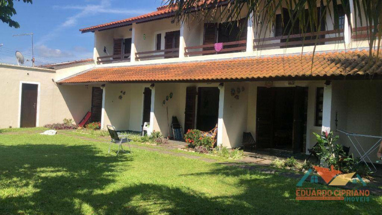 Kitnet com 1 Quarto à Venda, 49 m² em Massaguaçu - Caraguatatuba