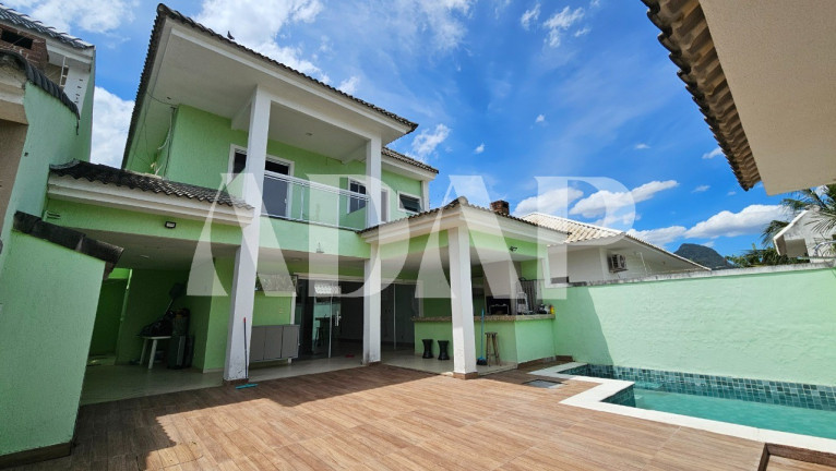 Imagem Casa com 3 Quartos à Venda, 220 m² em Vargem Pequena - Rio De Janeiro