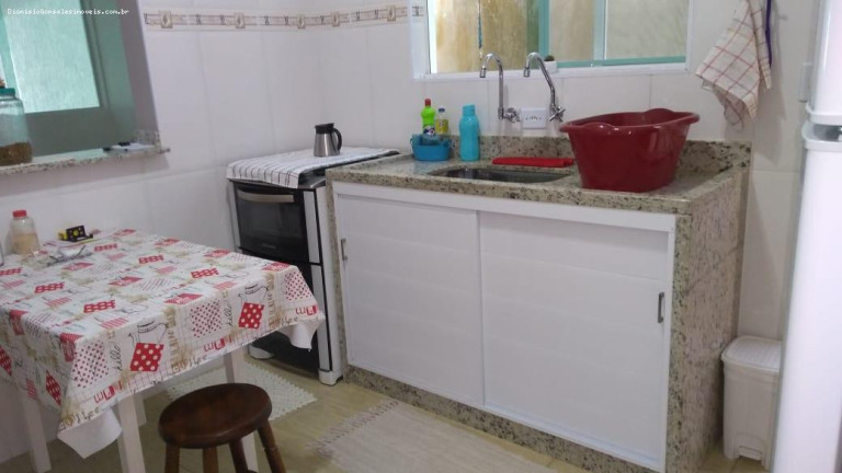 Imagem Casa com 2 Quartos à Venda, 90 m² em Jardim Brasil - Peruíbe