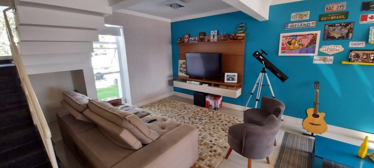 Imagem Casa de Condomínio com 3 Quartos à Venda, em Piracangaguá - Taubaté Imagem Casa de Condomínio com 3 Quartos à Venda, em Piracangaguá - Taubaté
