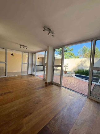 Imagem Casa com 3 Quartos à Venda, 165 m² em Tamboré 06 - Santana De Parnaíba Imagem Casa com 3 Quartos à Venda, 165 m² em Tamboré 06 - Santana De Parnaíba