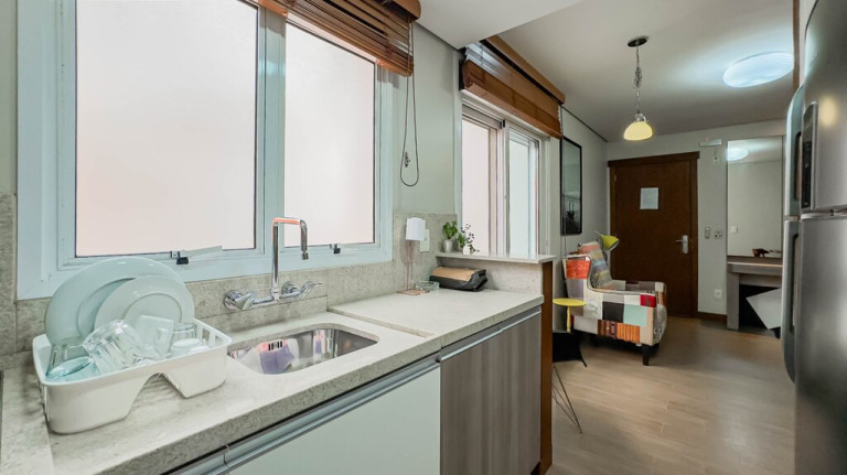Imagem Apartamento com 2 Quartos à Venda, 49 m² em Moinhos De Vento - Porto Alegre Imagem Apartamento com 2 Quartos à Venda, 49 m² em Moinhos De Vento - Porto Alegre