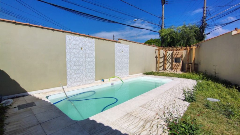 Casa com 3 Quartos à Venda, 129 m² em Parque Santa Rosa - Suzano