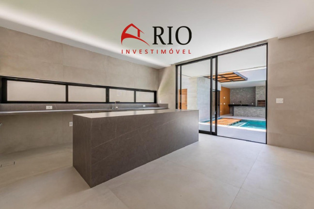Imagem Casa com 5 Quartos à Venda, 800 m² em Barra Da Tijuca - Rio De Janeiro Imagem Casa com 5 Quartos à Venda, 800 m² em Barra Da Tijuca - Rio De Janeiro