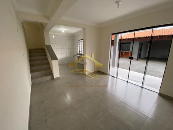 Imagem Casa com 3 Quartos à Venda, 240 m² em Jardim Guararapes - Londrina