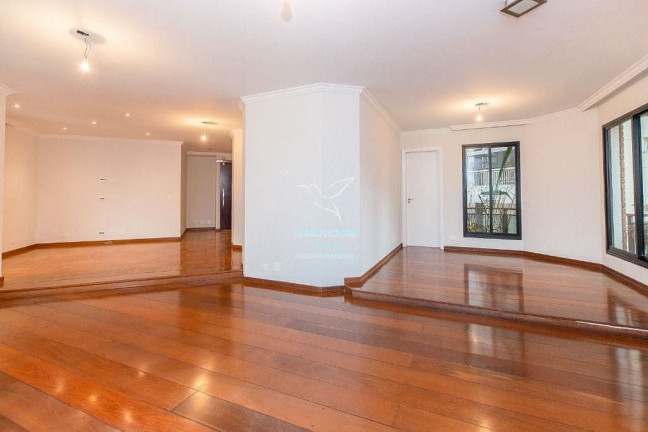 Imagem Apartamento com 3 Quartos à Venda, 205 m² em Itaim Bibi - São Paulo