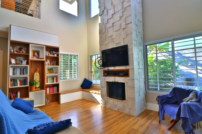 Imagem Casa com 3 Quartos à Venda, 450 m² em Alto Petrópolis - Porto Alegre Imagem Casa com 3 Quartos à Venda, 450 m² em Alto Petrópolis - Porto Alegre