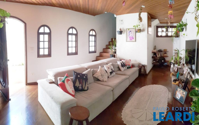 Imagem Casa com 5 Quartos à Venda, 424 m² em Santa Maria - Santo André Imagem Casa com 5 Quartos à Venda, 424 m² em Santa Maria - Santo André