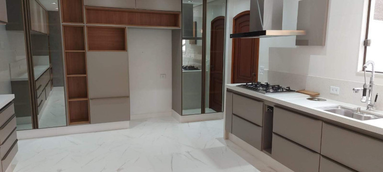 Imagem Casa com 4 Quartos à Venda, 382 m² em Parque São Luiz - Teresópolis Imagem Casa com 4 Quartos à Venda, 382 m² em Parque São Luiz - Teresópolis