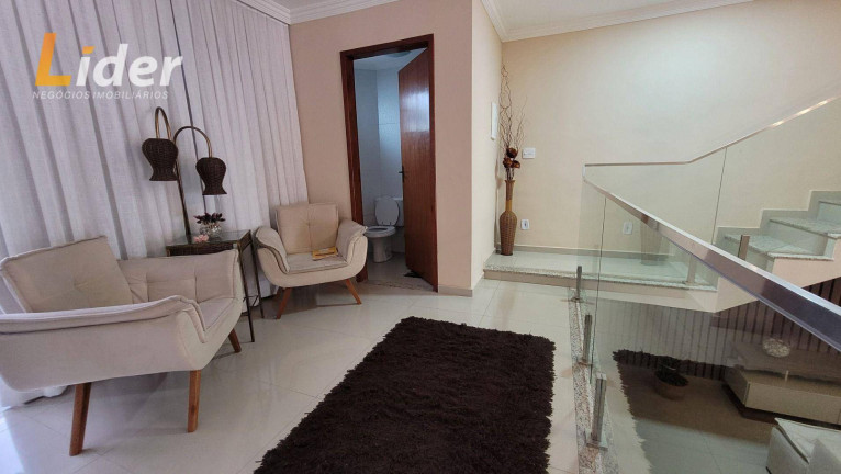 Imagem Casa com 3 Quartos à Venda, 145 m² em Jardim Dos Alfineiros - Juiz De Fora