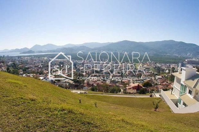 Imagem Terreno à Venda, 720 m² em Trindade - Florianópolis Imagem Terreno à Venda, 720 m² em Trindade - Florianópolis