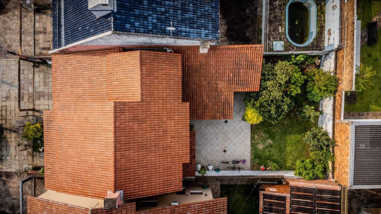 Imagem Casa com 3 Quartos à Venda, 247 m² em Jardim Planalto - Porto Alegre Imagem Casa com 3 Quartos à Venda, 247 m² em Jardim Planalto - Porto Alegre