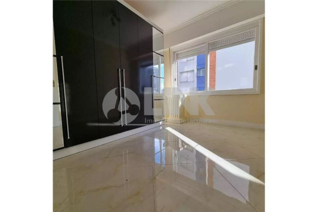 Imagem Apartamento com 3 Quartos à Venda, 120 m² em Moinhos De Vento - Porto Alegre