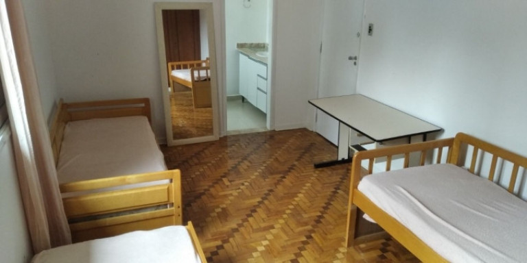 Imagem Casa com 4 Quartos à Venda, 200 m² em Boqueirão - Santos