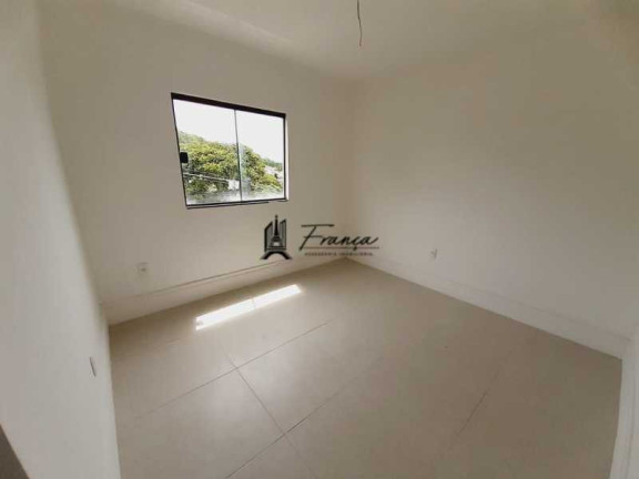 Imagem Apartamento com 5 Quartos à Venda, 130 m² em Maria Paula - São Gonçalo