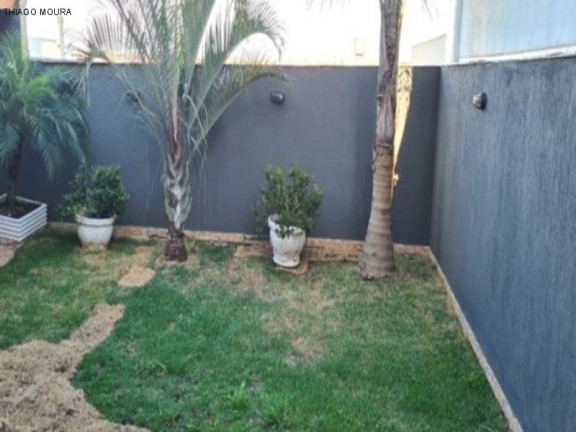 Imagem Imóvel com 3 Quartos à Venda, 240 m² em Verdes Campos - Porto Alegre Imagem Imóvel com 3 Quartos à Venda, 240 m² em Verdes Campos - Porto Alegre