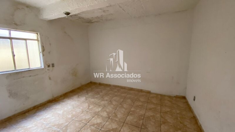 Imagem Casa com 3 Quartos à Venda, 260 m² Imagem Casa com 3 Quartos à Venda, 260 m²