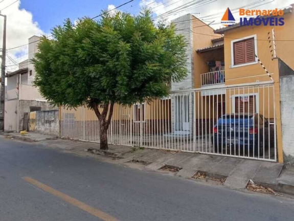 Imagem Casa com 2 Quartos à Venda, 61 m² em Centro - Cascavel Imagem Casa com 2 Quartos à Venda, 61 m² em Centro - Cascavel