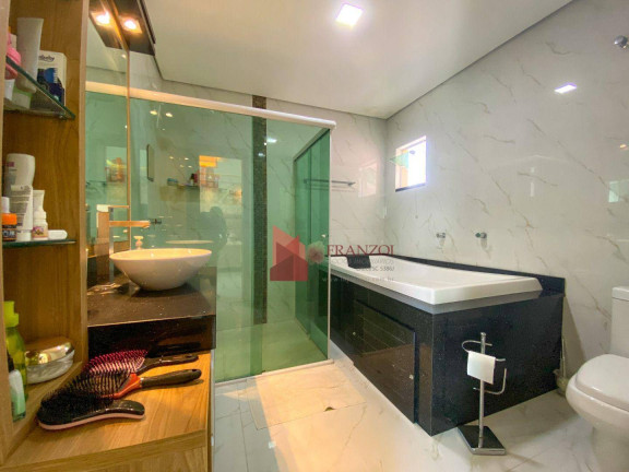 Imagem Sobrado com 4 Quartos à Venda, 170 m² em São João - Itajaí Imagem Sobrado com 4 Quartos à Venda, 170 m² em São João - Itajaí