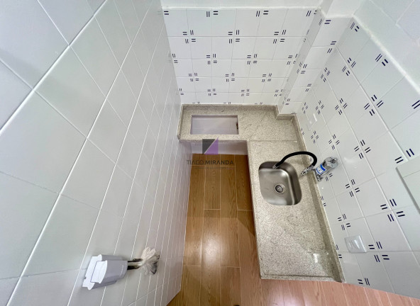 Imagem Imóvel com 1 Quarto à Venda, 38 m² em Copacabana - Rio De Janeiro Imagem Imóvel com 1 Quarto à Venda, 38 m² em Copacabana - Rio De Janeiro