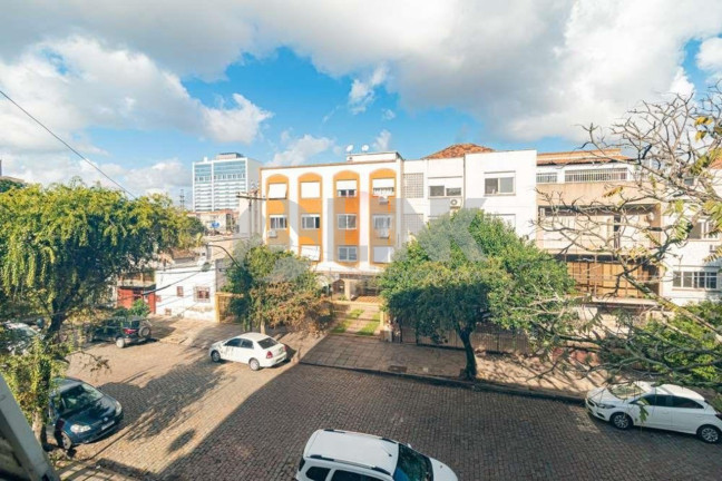 Imagem Apartamento com 2 Quartos à Venda, 78 m² em Santana - Porto Alegre