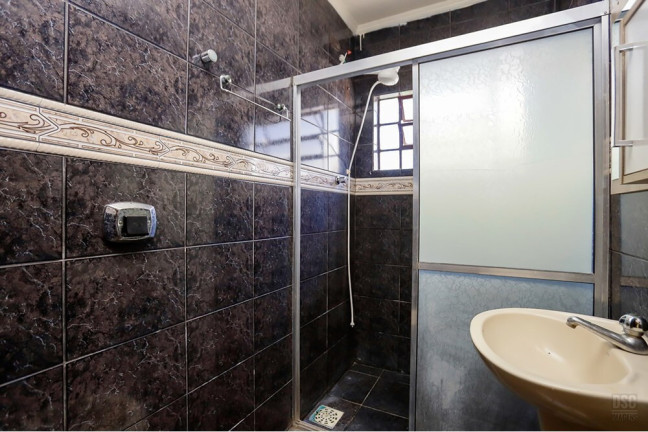 Imagem Imóvel com 1 Quarto à Venda, em Santo Antonio - Porto Alegre Imagem Imóvel com 1 Quarto à Venda, em Santo Antonio - Porto Alegre