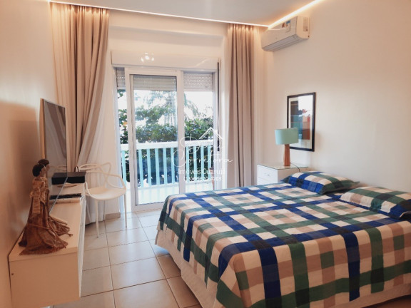 Imagem Apartamento com 3 Quartos à Venda, 240 m² em Pitangueiras - Guarujá