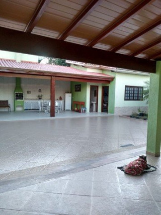 Imagem Casa com 3 Quartos à Venda, 240 m² em Guaratinguetá Imagem Casa com 3 Quartos à Venda, 240 m² em Guaratinguetá