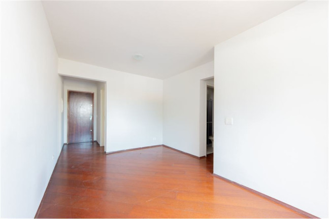Imagem Imóvel com 3 Quartos à Venda, em Itaquera - São Paulo Imagem Imóvel com 3 Quartos à Venda, em Itaquera - São Paulo