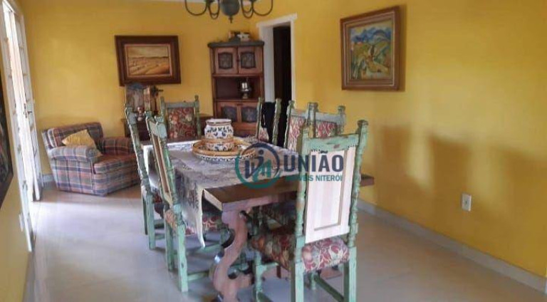 Imagem Casa com 5 Quartos à Venda, 270 m² em Itaipu - Niterói Imagem Casa com 5 Quartos à Venda, 270 m² em Itaipu - Niterói