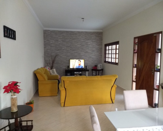 Imagem Casa com 3 Quartos à Venda, 549 m² em Iperó - São Paulo