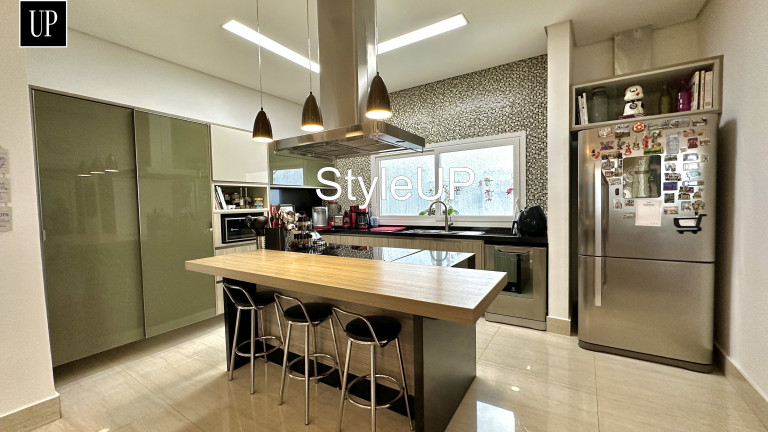 Imagem Casa com 4 Quartos à Venda, 380 m² em Alphaville - Santana De Parnaíba Imagem Casa com 4 Quartos à Venda, 380 m² em Alphaville - Santana De Parnaíba