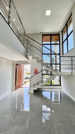Imagem Sobrado com 4 Quartos à Venda, 265 m² em Santa Regina - Camboriú Imagem Sobrado com 4 Quartos à Venda, 265 m² em Santa Regina - Camboriú