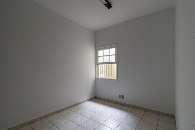 Imagem Casa com 3 Quartos à Venda, em Jardim Aeroporto - São Paulo Imagem Casa com 3 Quartos à Venda, em Jardim Aeroporto - São Paulo