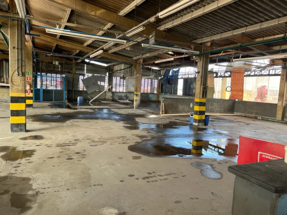 Imagem Galpão à Venda ou Locação, 1.780 m² em Vila Amorim - Suzano Imagem Galpão à Venda ou Locação, 1.780 m² em Vila Amorim - Suzano