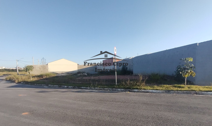 Terreno à Venda, 367 m² em Loteamento Residencial Itália - Guaratinguetá