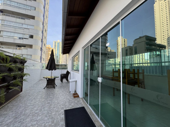 Imagem Apartamento com 3 Quartos à Venda, 134 m² em Centro - Balneário Camboriú Imagem Apartamento com 3 Quartos à Venda, 134 m² em Centro - Balneário Camboriú