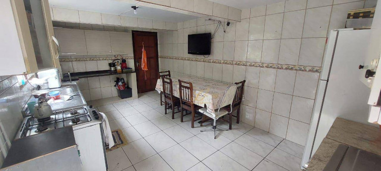 Imagem Terreno à Venda, 692 m² em Barreirinha - Curitiba Imagem Terreno à Venda, 692 m² em Barreirinha - Curitiba