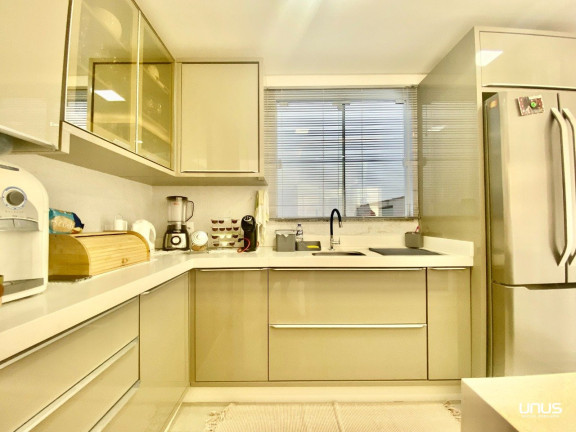 Imagem Casa com 3 Quartos à Venda, 360 m² em Forquilhinha - São José Imagem Casa com 3 Quartos à Venda, 360 m² em Forquilhinha - São José