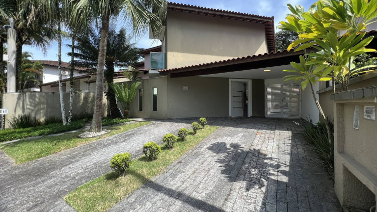 Imagem Casa com 4 Quartos à Venda, 245 m² em Riviera De São Lourenço - Bertioga Imagem Casa com 4 Quartos à Venda, 245 m² em Riviera De São Lourenço - Bertioga