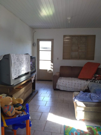 Imagem Casa com 3 Quartos à Venda, em Camobi - Santa Maria Imagem Casa com 3 Quartos à Venda, em Camobi - Santa Maria
