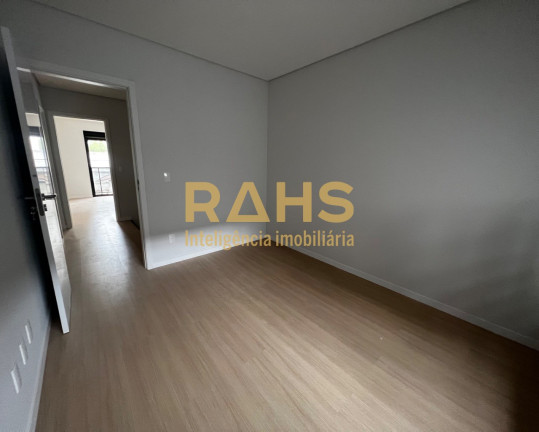 Imagem Casa com 3 Quartos à Venda, 150 m² em América - Joinville Imagem Casa com 3 Quartos à Venda, 150 m² em América - Joinville
