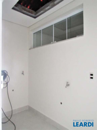 Imagem Sobrado com 9 Quartos à Venda, 250 m² em Centro - Santo André Imagem Sobrado com 9 Quartos à Venda, 250 m² em Centro - Santo André