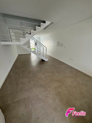 Imagem Casa com 3 Quartos à Venda, 143 m² em Ingleses Do Rio Vermelho - Florianópolis Imagem Casa com 3 Quartos à Venda, 143 m² em Ingleses Do Rio Vermelho - Florianópolis