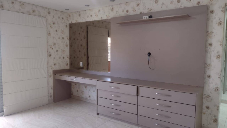 Imagem Casa com 3 Quartos à Venda, 200 m² em Veloso - Osasco