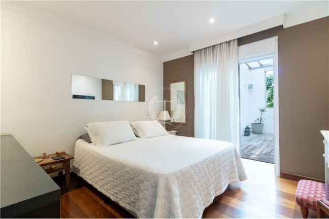 Imagem Casa com 5 Quartos à Venda, 528 m² em Brooklin Paulista - São Paulo Imagem Casa com 5 Quartos à Venda, 528 m² em Brooklin Paulista - São Paulo