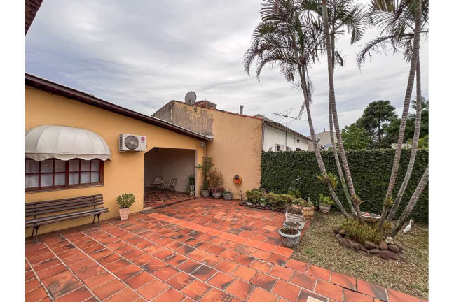 Imagem Casa com 3 Quartos à Venda,  em Igara - Canoas