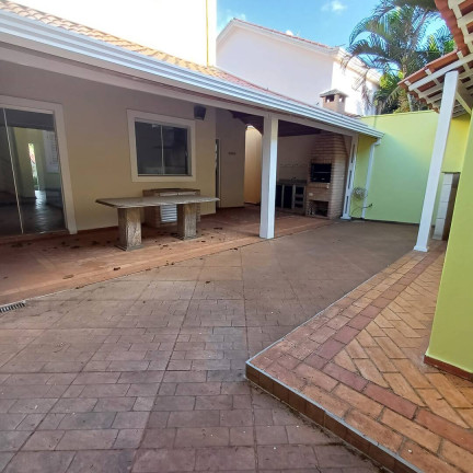 Imagem Casa com 3 Quartos à Venda, 235 m² em São João Da Boa Vista Imagem Casa com 3 Quartos à Venda, 235 m² em São João Da Boa Vista